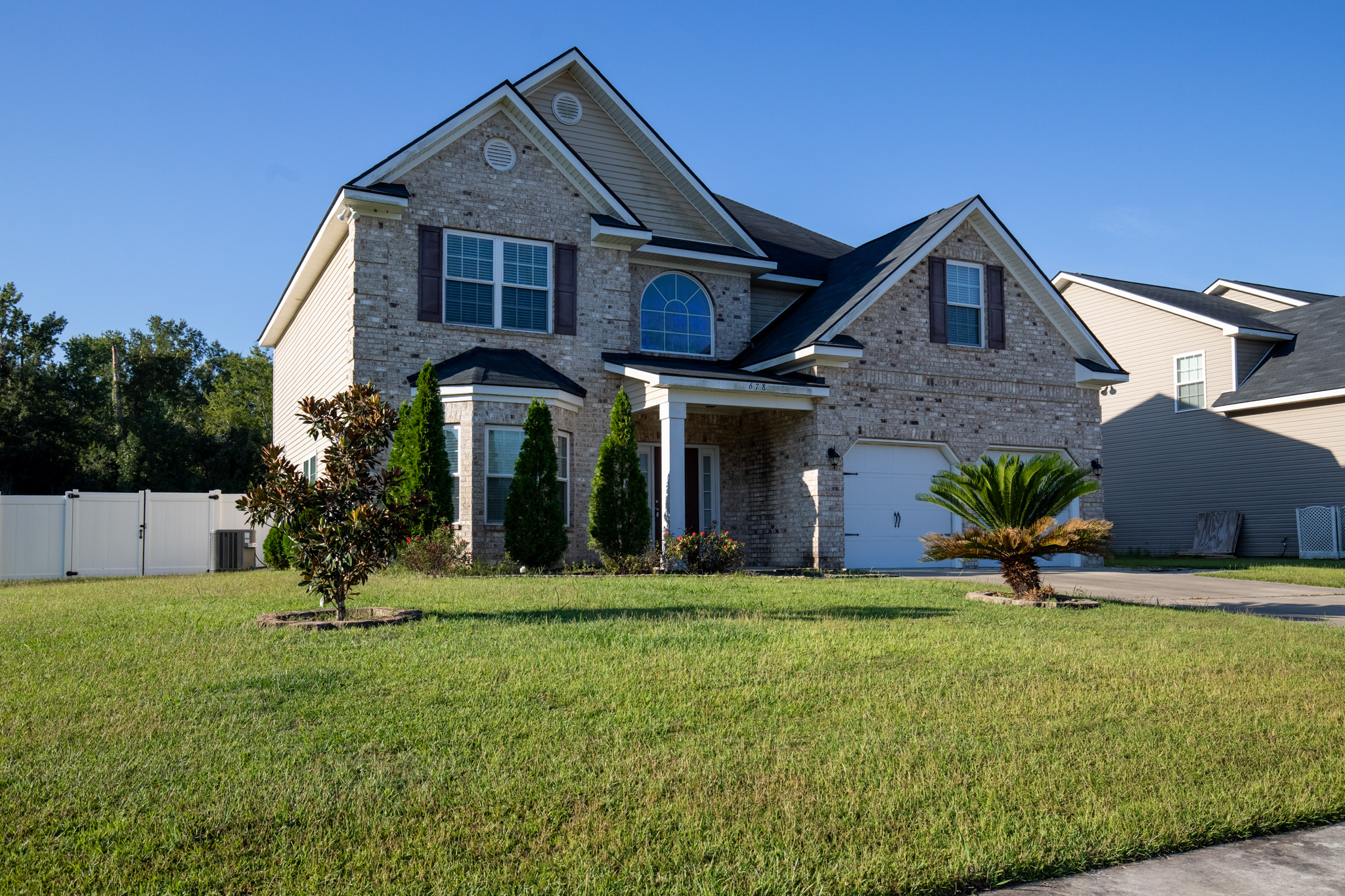 678 Red Oak Lane